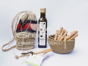 Set de aceite con artesanias wichi